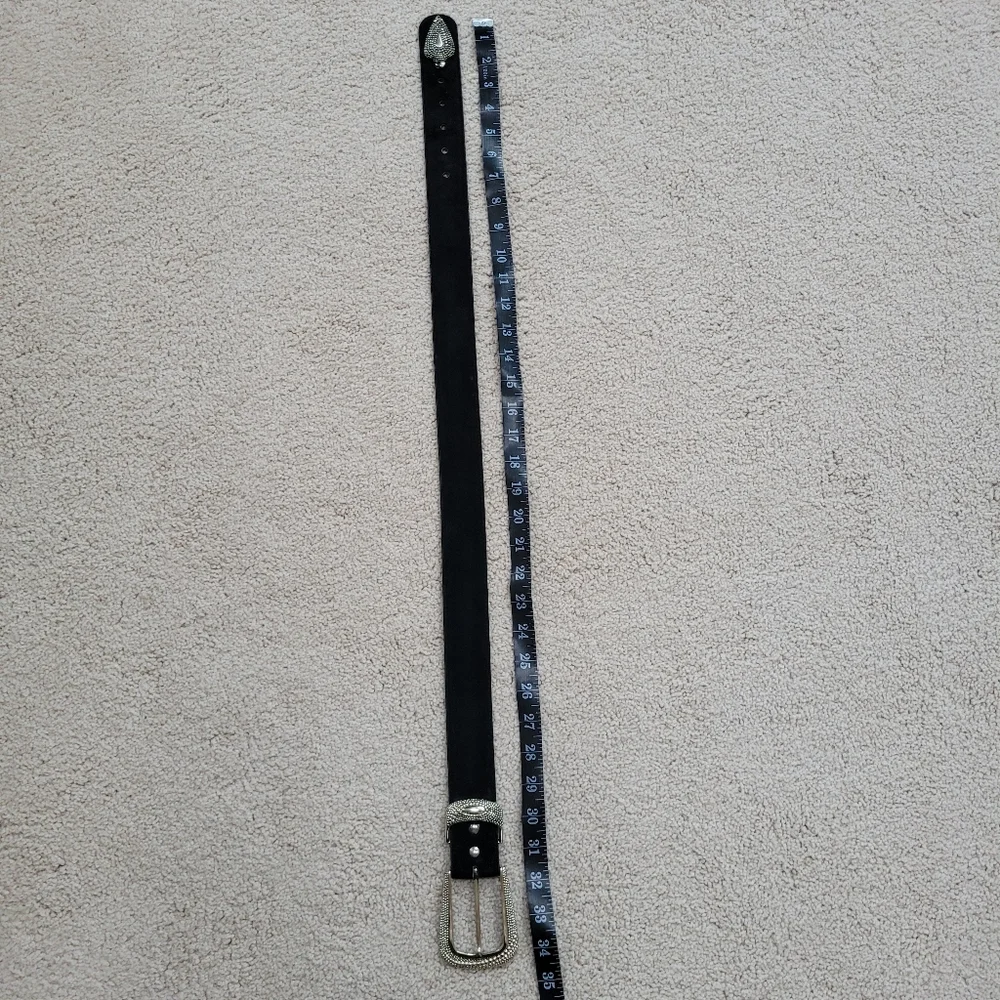 N/A stylish black